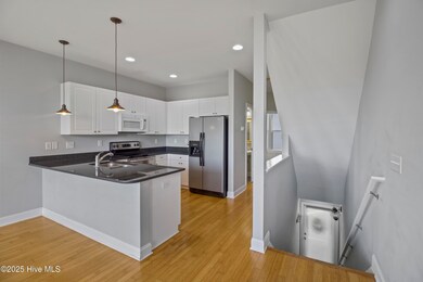 107 Egret Landing Ct unit A, Surf City, NC 28445 - photo 5