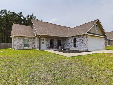 150 Dena Kay Dr, Lufkin, TX 75904 - photo 2