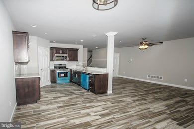 515 Elm St, West Reading, PA 19611 - photo 4