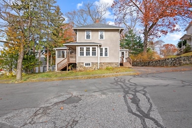 2 Overlook Rd, Wakefield, MA 01880 - photo 3