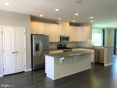 10510 Presidential Pkwy, Upper Marlboro, MD 20772 - photo 2