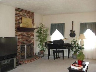 11 Casey Dr, Milford, MA 01757 - photo 2