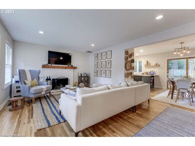 16041 Waluga Dr, Lake Oswego, OR 97035 - photo 4