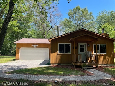 207 Butterfield Ln, Houghton Lake, MI 48629 - photo 3