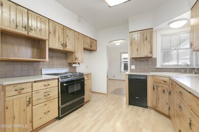 Nelson_220503_BrowneAve_Yakima_11