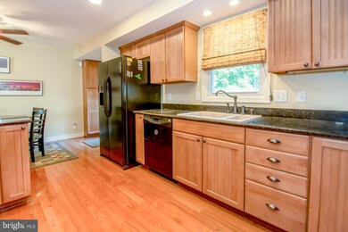 4917 Braddock Rd, Temple Hills, MD 20748 - photo 3