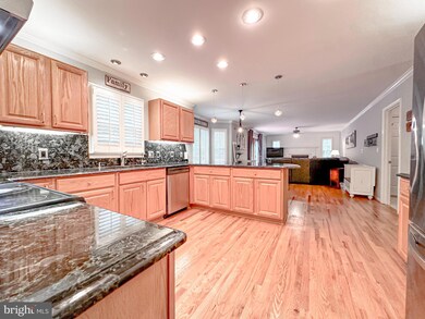 12733 Banner Plantation Dr, Fredericksburg, VA 22407 - photo 6