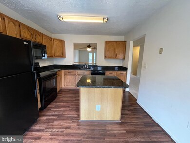 105 W Park Dr, Stafford, VA 22554 - photo 3