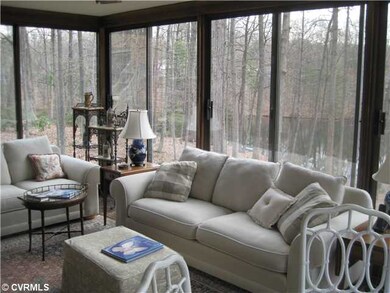 View - See lake out windows!