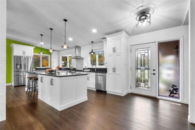 3732 Tanager Dr NE, Cedar Rapids, IA 52402 - photo 3