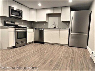 726 Monmouth Pkwy, North Middletown, NJ 07748 - photo 4