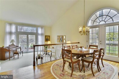 12224 Tildenwood Dr, Rockville, MD 20852 - photo 5