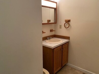 85 Tennis Plaza Rd unit 5, Dracut, MA 01826 - photo 6