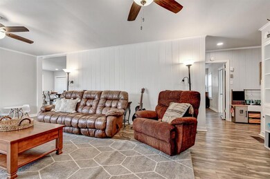 905 S Brown Ave, Denison, TX 75020 - photo 7