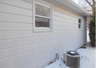 3768 Meadow Dr, Erie, PA 16506 - photo 4