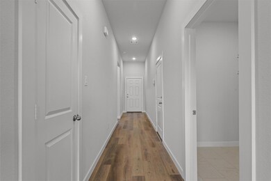 1404 Dry Creek Dr, Cleburne, TX 76033 - photo 4