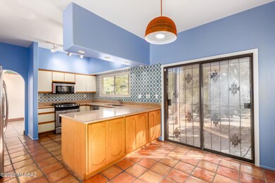 Kitchen/Breakfast Nook