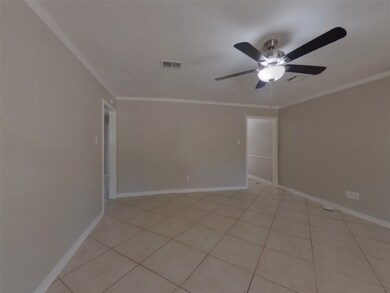 8106 Shady Grove Ln, Houston, TX 77040 - photo 2