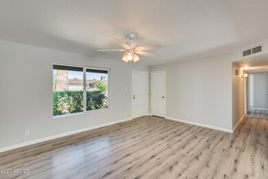 3737 W Caron St unit 4, Phoenix, AZ 85051 - photo 3