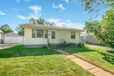 125 Silver Rd, Madison, WI 53714 - photo 3