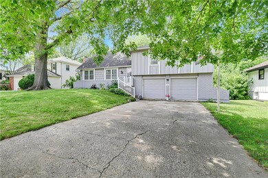 9418 Mullen Rd, Lenexa, KS 66215 - photo 3