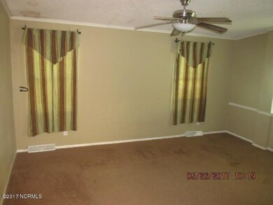 1486 Spann Family Rm 2