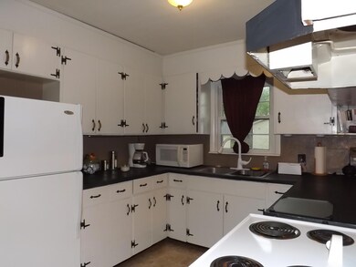 179 Hendrixson Dr, Manchester, TN 37355 - photo 7