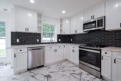 2285 Troy Schenectady Rd, Schenectady, NY 12309 - photo 6