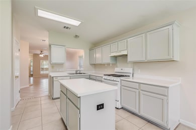 2204 Joshua Cove, Round Rock, TX 78665 - photo 2