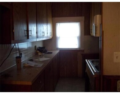 103 Mason St unit 2 Rear, Fall River, MA 02723 - photo 5