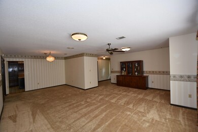 2423 Wildwood Court 05