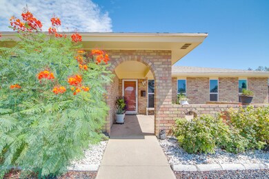 10119 Woodway Dr, El Paso, TX 79925 - photo 5