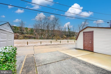 934 Regina Dr, Halethorpe, MD 21227 - photo 6