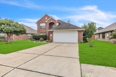 5106 Big Spring Dr, Pearland, TX 77584 - photo 2