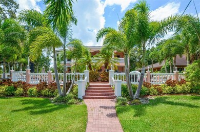 MAJESTIC WATERFRONT PROPERTY