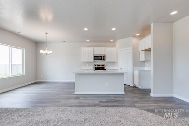 7016 S Catfish Creek Ave, Meridian, ID 83642 - photo 5