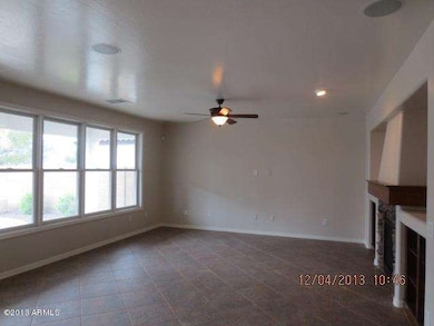 Familyroom_01