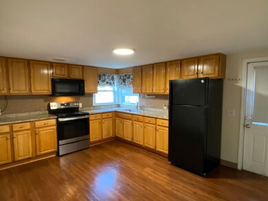 104 Amherst Ave, Waltham, MA 02451 - photo 3
