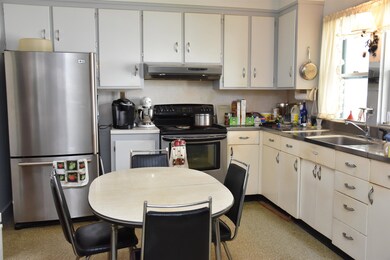 14 Spring St, Montpelier, VT 05602 - photo 3