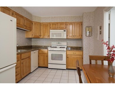 Imperial Towers unit 708, Chestnut Hill, MA 02467 - photo 4