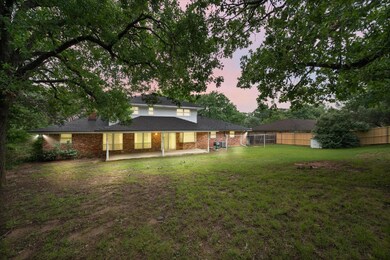 912 Overhill Dr, Bedford, TX 76022 - photo 6