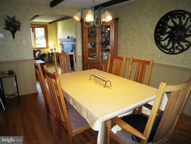 404 Burning Tree Rd, Wallingford, PA 19086 - photo 5