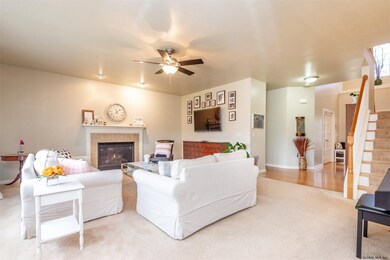 4 Siena Ln, Rensselaer, NY 12144 - photo 6