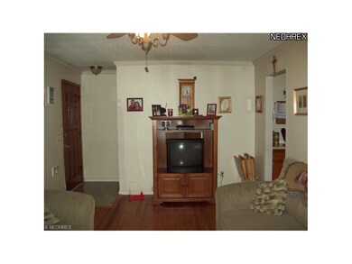 371 Gayle Dr, Sheffield Lake, OH 44054 - photo 2