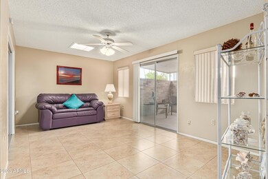 10896 W Thunderbird Blvd, Sun City, AZ 85351 - photo 6