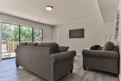 2995 Hardy Ave-11