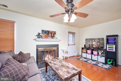 7288 Saint Johns Ct, Manassas, VA 20109 - photo 4