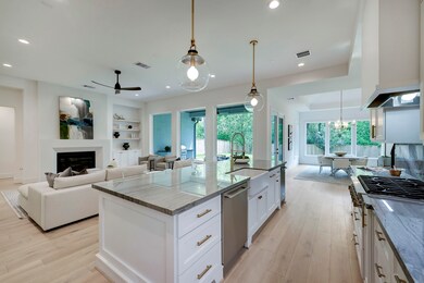 8517 Panatella Dr, Houston, TX 77055 - photo 5