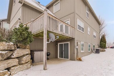 326 Mulberry Dr, Raymore, MO 64083 - photo 3