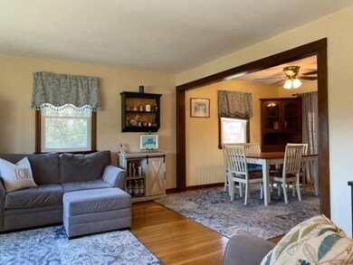 127 Candlewick Ln, Whitman, MA 02382 - photo 4